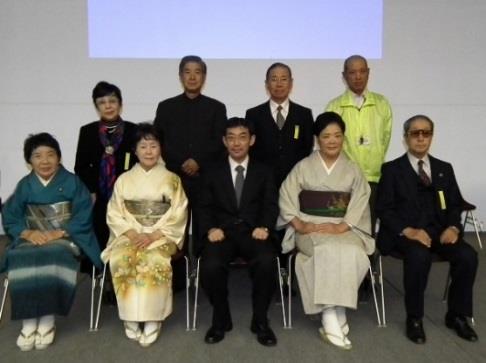 エイジレス・ライフ実践者等の表章の様子(広島で行われた「高齢社会フォーラム」にて)