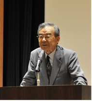 堀田 力 公益財団法人さわやか福祉財団理事長の写真