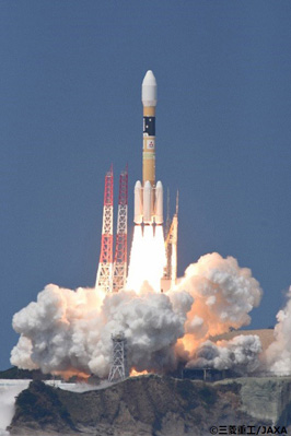 Ｈ－IIＡロケット35号機による「みちびき３号機」の打ち上げの瞬間
