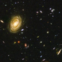 宇宙には一千億以上の銀河があると考えられています。
Credit: NASA, ESA, S. Beckwith (STScI) and the HUDF Team（写真）