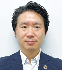 眞竹 龍太 氏