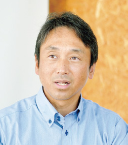 村山 敏夫 氏